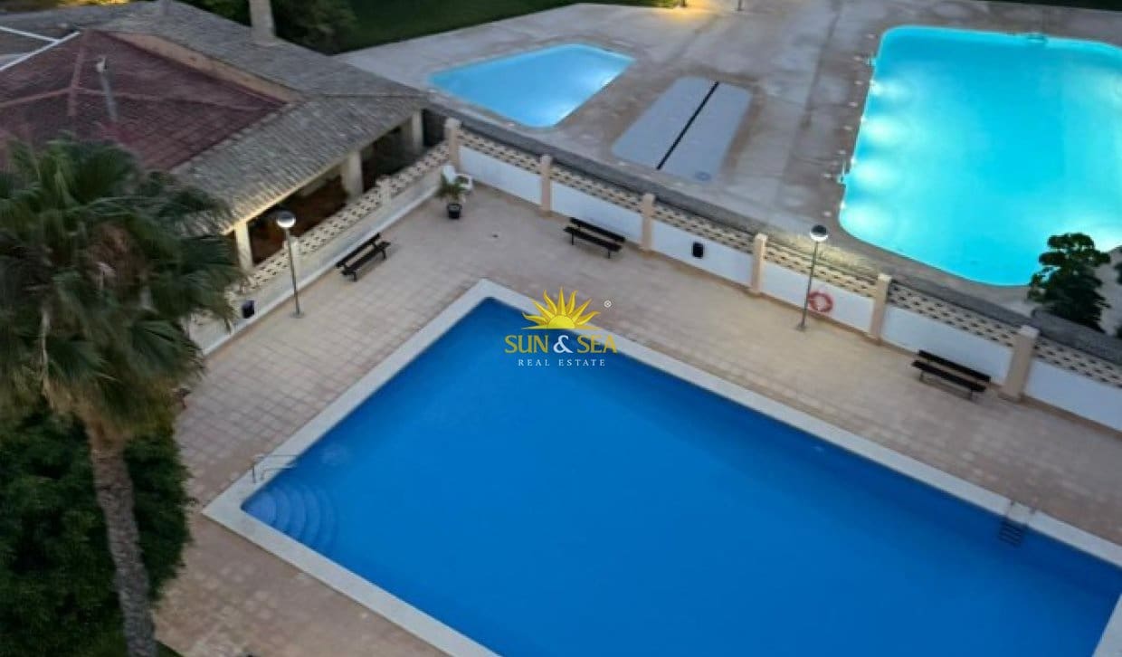 Apartamento de 1 habitación en Playa de San Juan en alquiler con piscina garaje - 1.700 € (Ref: 9914599)