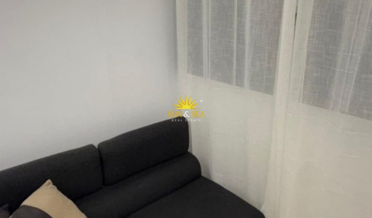 Apartamento de 1 habitación en Playa de San Juan en alquiler con piscina garaje - 1.700 € (Ref: 9914599)