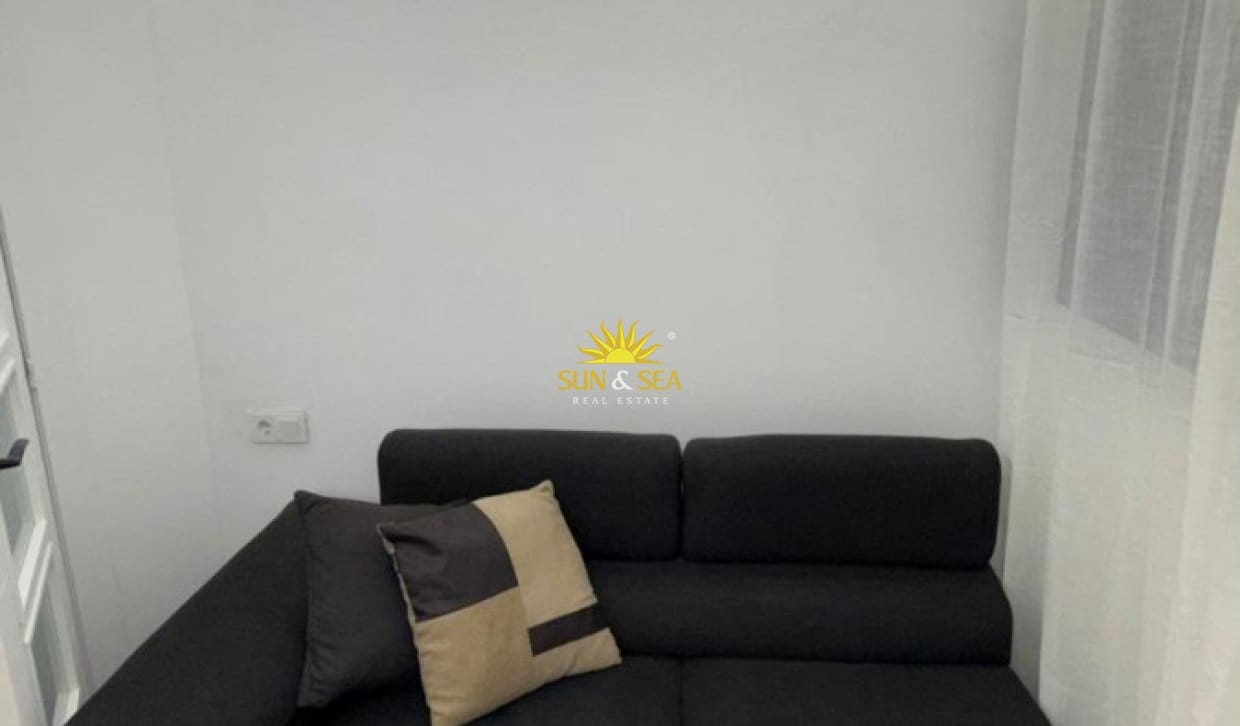 Apartamento de 1 habitación en Playa de San Juan en alquiler con piscina garaje - 1.700 € (Ref: 9914599)