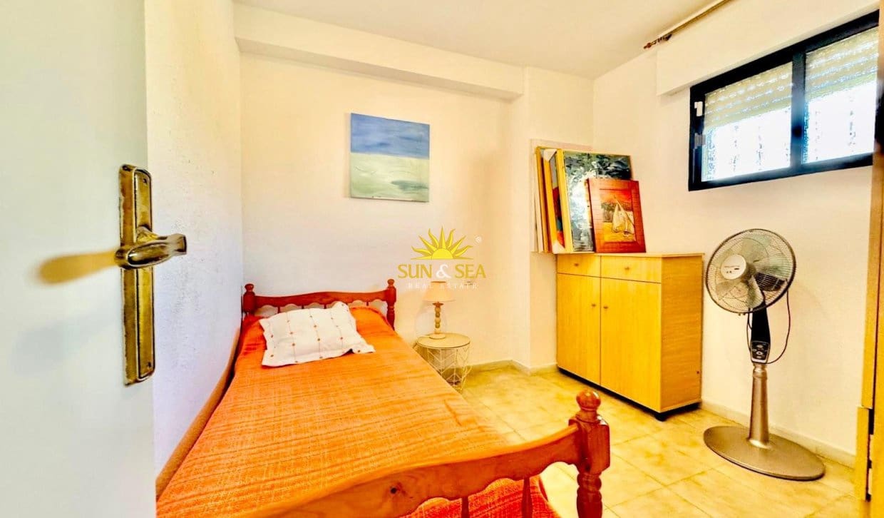 3 soveværelse Lejlighed til salg i Cabo Cervera med swimmingpool - € 229.000 (Ref: 9914841)