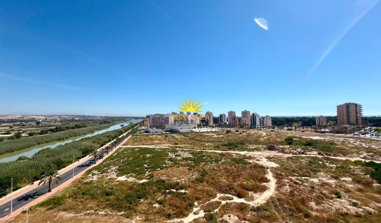2 slaapkamer Appartement te koop in Guardamar del Segura - € 189.900 (Ref: 9915009)