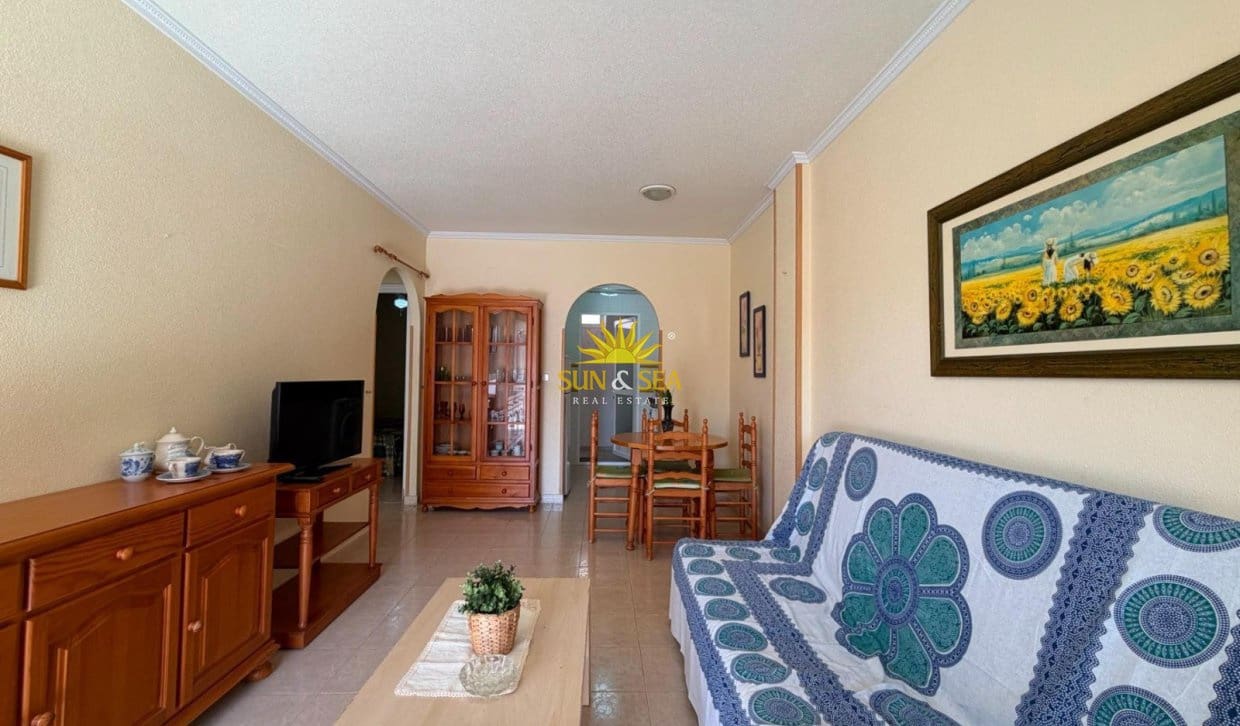 2 slaapkamer Bungalow te koop in Torrevieja met zwembad - € 157.500 (Ref: 9915020)
