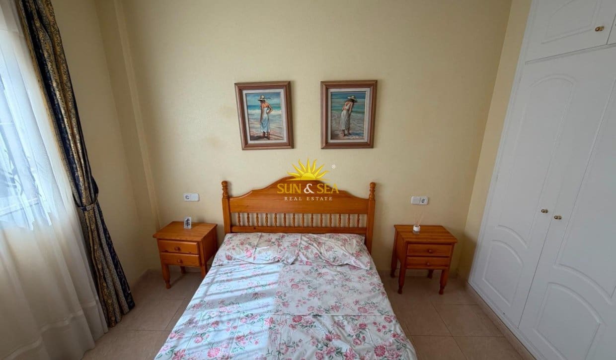 2 slaapkamer Bungalow te koop in Torrevieja met zwembad - € 157.500 (Ref: 9915020)