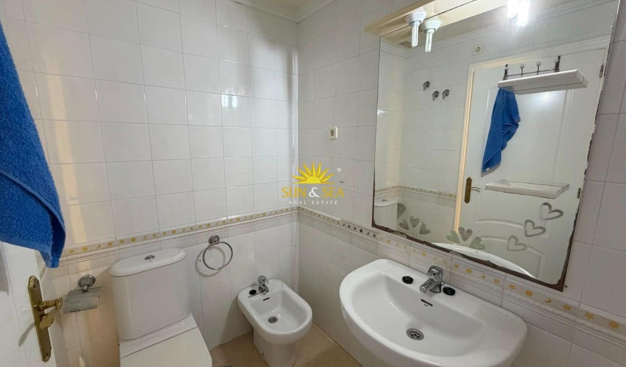 2 slaapkamer Bungalow te koop in Torrevieja met zwembad - € 157.500 (Ref: 9915020)