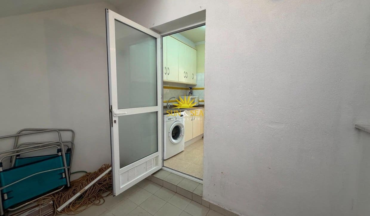 2 slaapkamer Bungalow te koop in Torrevieja met zwembad - € 157.500 (Ref: 9915020)