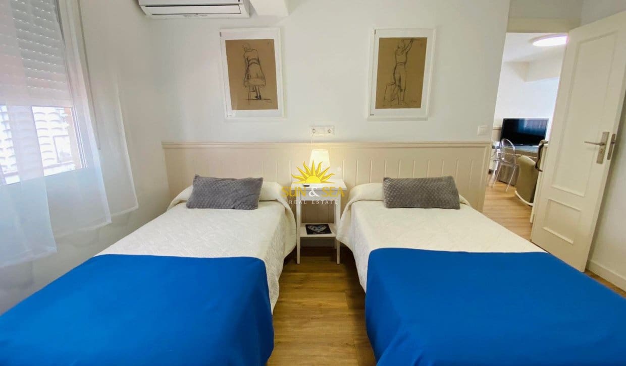 2 Zimmer Apartment zu vermieten in Torrevieja - 900 € (Ref: 9918626)