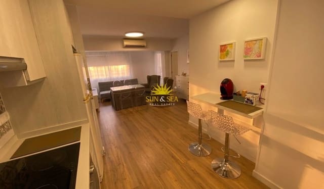 2 Zimmer Apartment zu vermieten in Las Piscinas Naturales, Torrevieja - 900 € (Ref: 9918626)