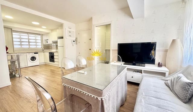 2 quarto Apartamento para arrendar em Las Piscinas Naturales, Torrevieja - 900 € (Ref: 9918626)