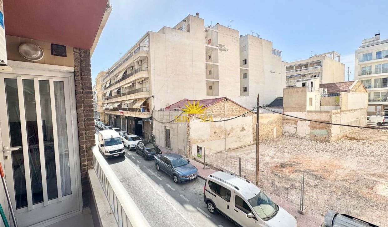 2 quarto Apartamento para arrendar em Torrevieja - 900 € (Ref: 9918626)