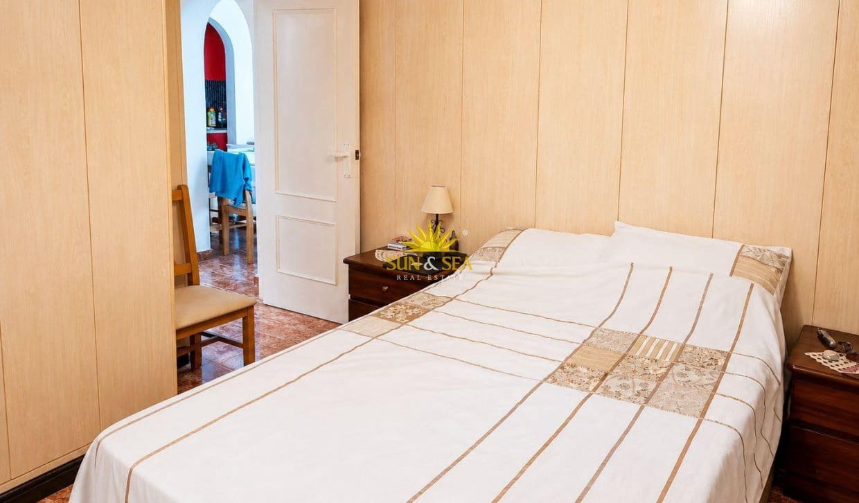 3 quarto Apartamento para venda em Torrevieja - 134 900 € (Ref: 9919006)