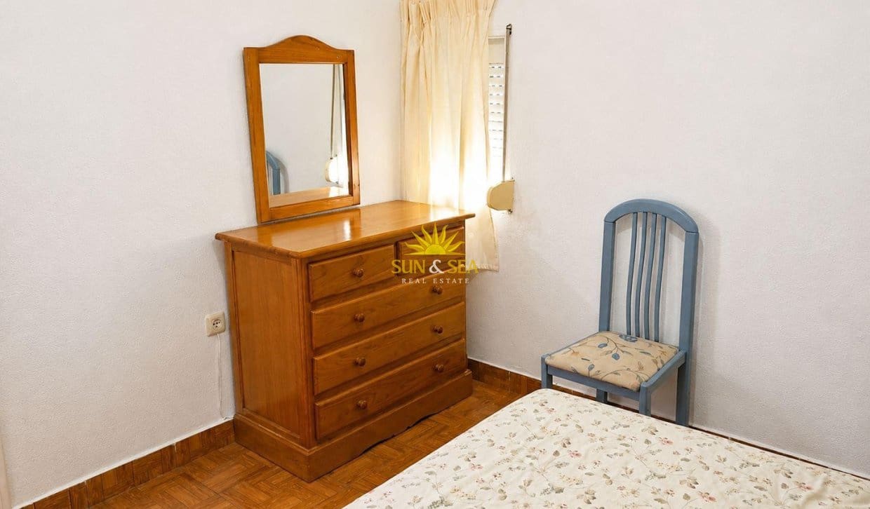 3 quarto Apartamento para venda em Torrevieja - 134 900 € (Ref: 9919006)