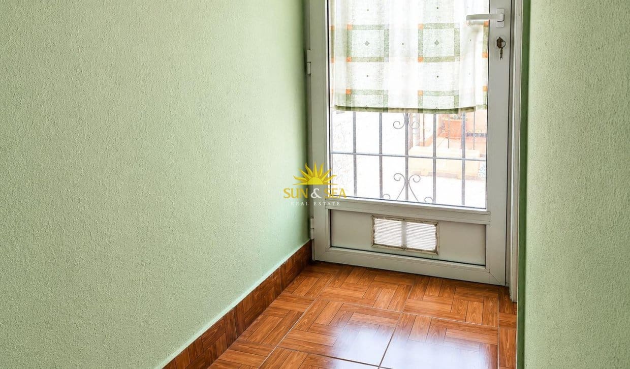 3 quarto Apartamento para venda em Torrevieja - 134 900 € (Ref: 9919006)