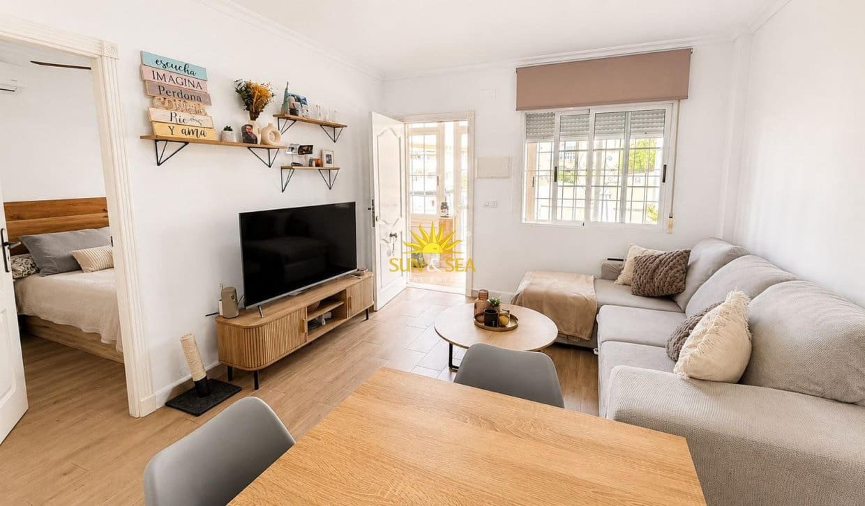 2 soverom Bungalow til salgs i Aguas Nuevas med svømmebasseng garasje - € 169 900 (Ref: 9919009)