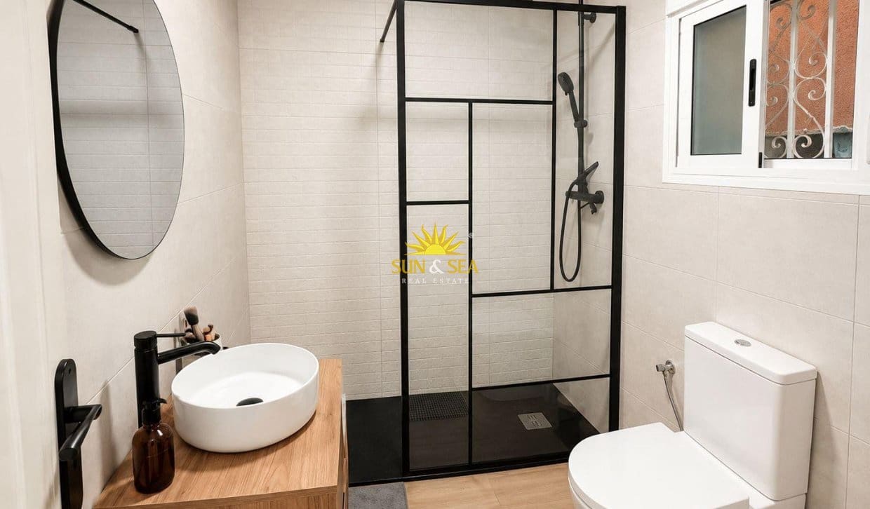 2 soverom Bungalow til salgs i Aguas Nuevas med svømmebasseng garasje - € 169 900 (Ref: 9919009)