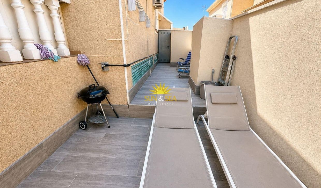2 soverom Bungalow til salgs i Aguas Nuevas med svømmebasseng garasje - € 169 900 (Ref: 9919009)
