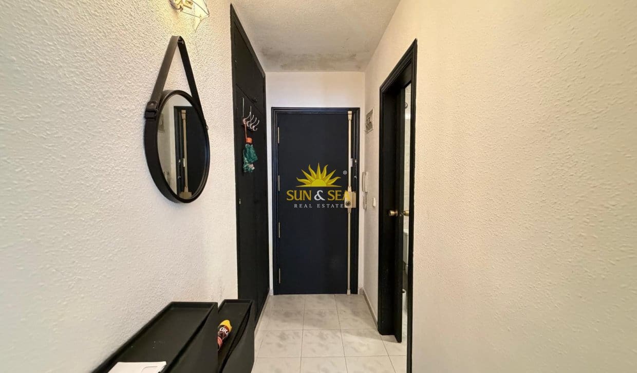 1 Zimmer Apartment zu verkaufen in Torrevieja - 90.000 € (Ref: 9920933)