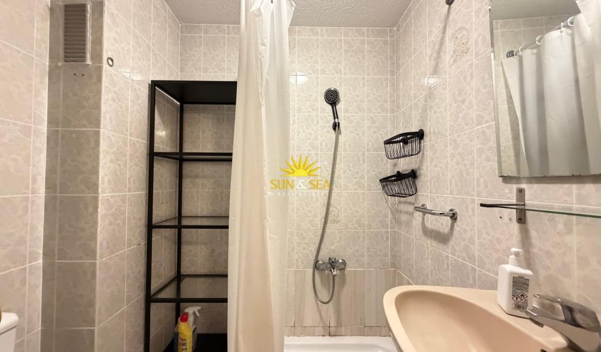 1 Zimmer Apartment zu verkaufen in Torrevieja - 90.000 € (Ref: 9920933)