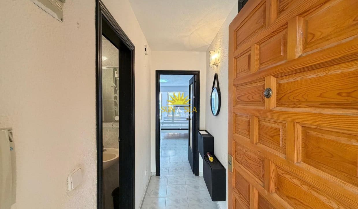 1 Zimmer Apartment zu verkaufen in Torrevieja - 90.000 € (Ref: 9920933)