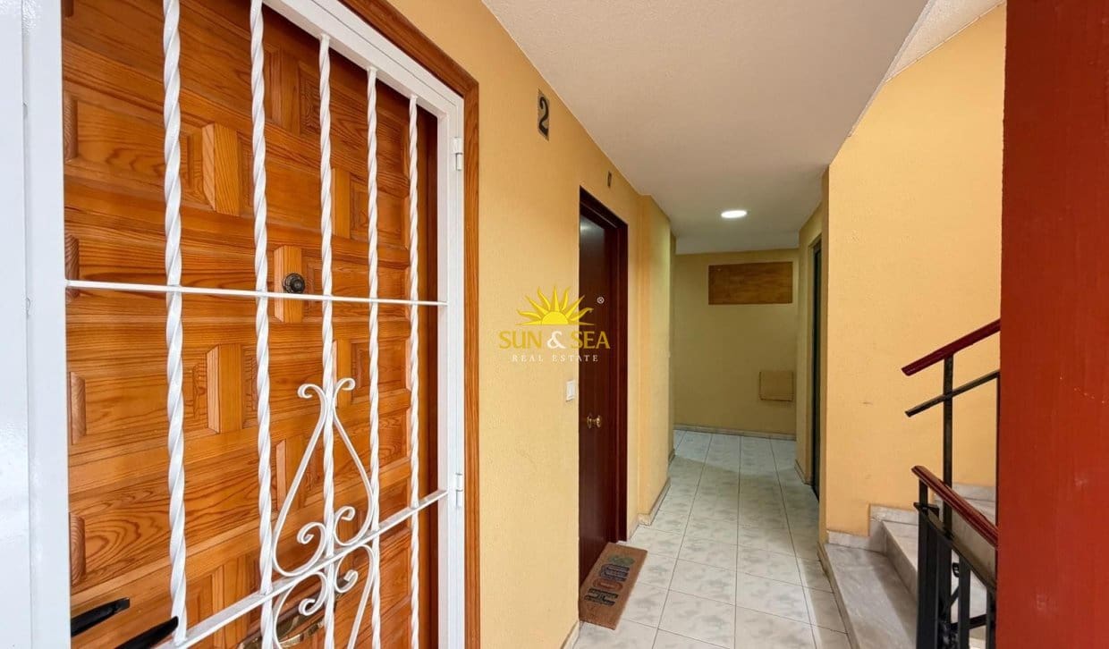 1 Zimmer Apartment zu verkaufen in Torrevieja - 90.000 € (Ref: 9920933)