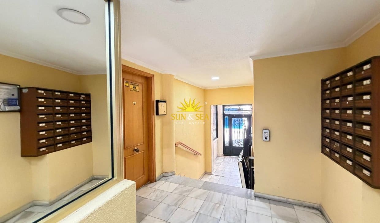 1 Zimmer Apartment zu verkaufen in Torrevieja - 90.000 € (Ref: 9920933)