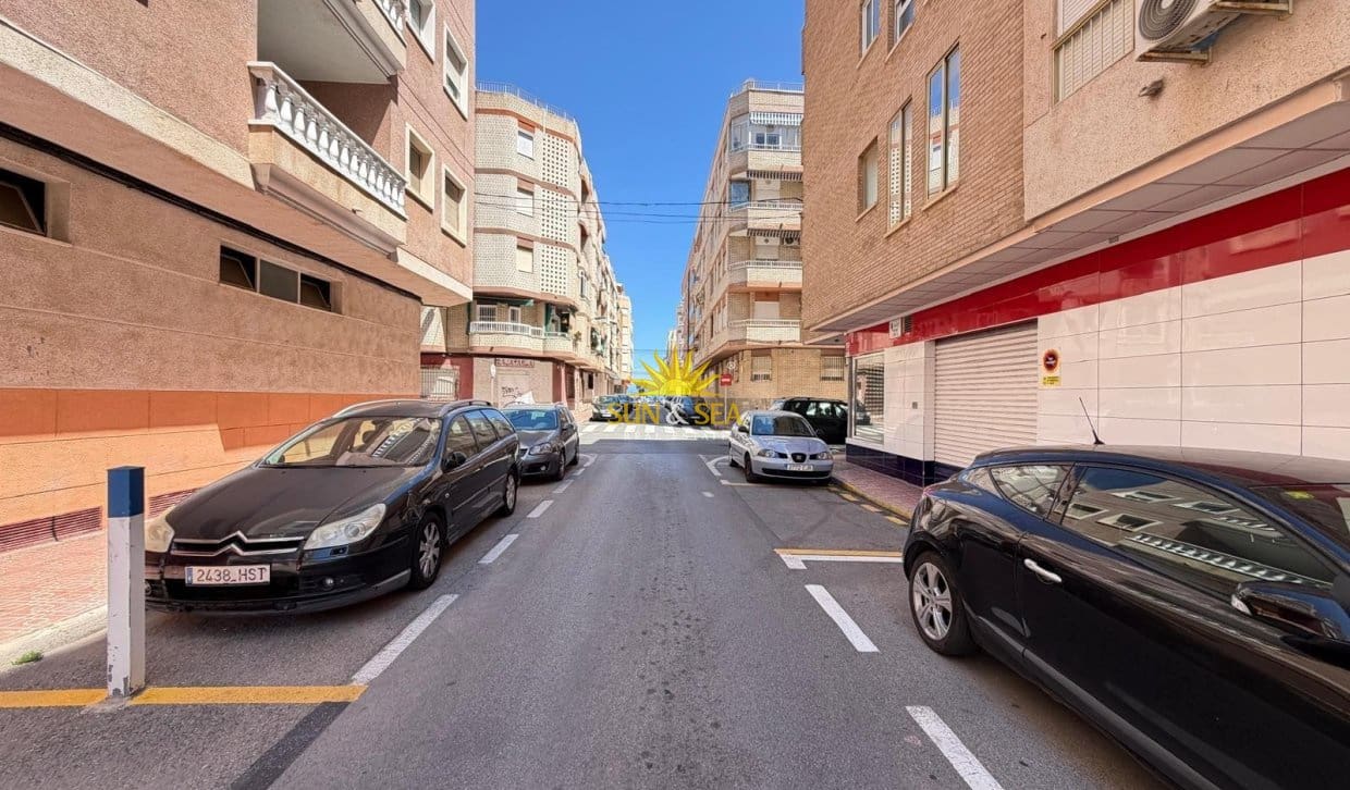 1 Zimmer Apartment zu verkaufen in Torrevieja - 90.000 € (Ref: 9920933)