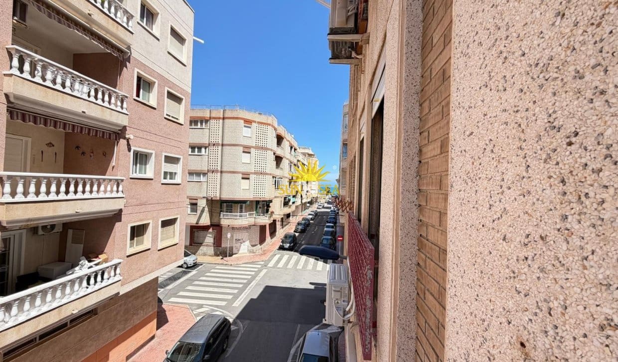 1 Zimmer Apartment zu verkaufen in Torrevieja - 90.000 € (Ref: 9920933)
