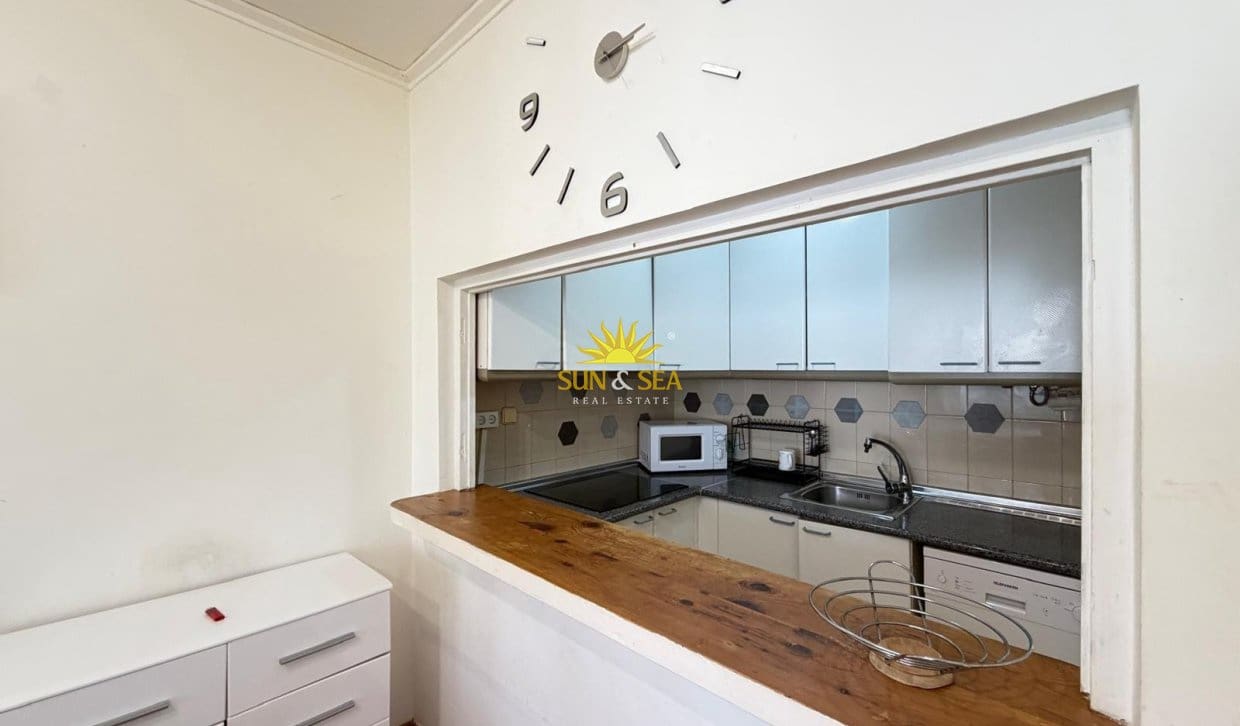 1 chambre Maison de Ville à vendre à Torrevieja - 125 000 € (Ref: 9921179)