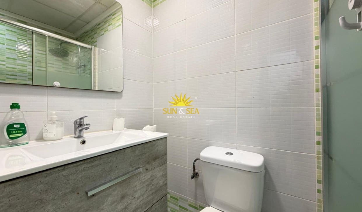 1 chambre Maison de Ville à vendre à Torrevieja - 125 000 € (Ref: 9921179)
