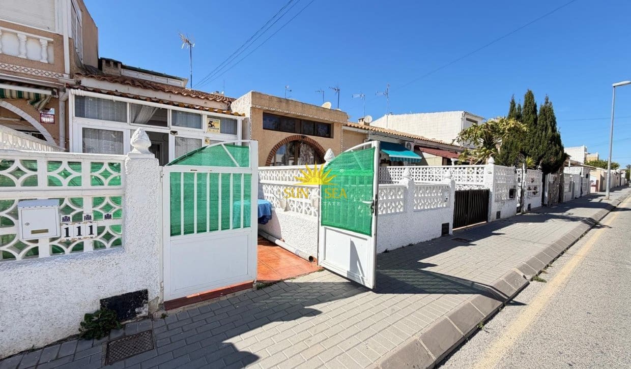 1 chambre Maison de Ville à vendre à Torrevieja - 125 000 € (Ref: 9921179)