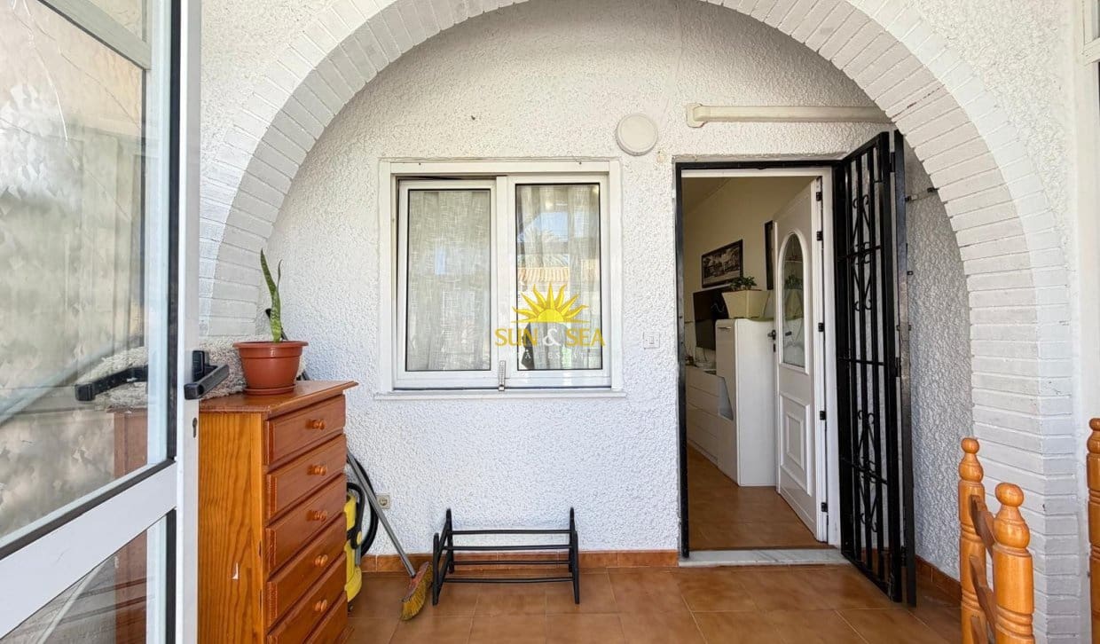 1 chambre Maison de Ville à vendre à Torrevieja - 125 000 € (Ref: 9921179)