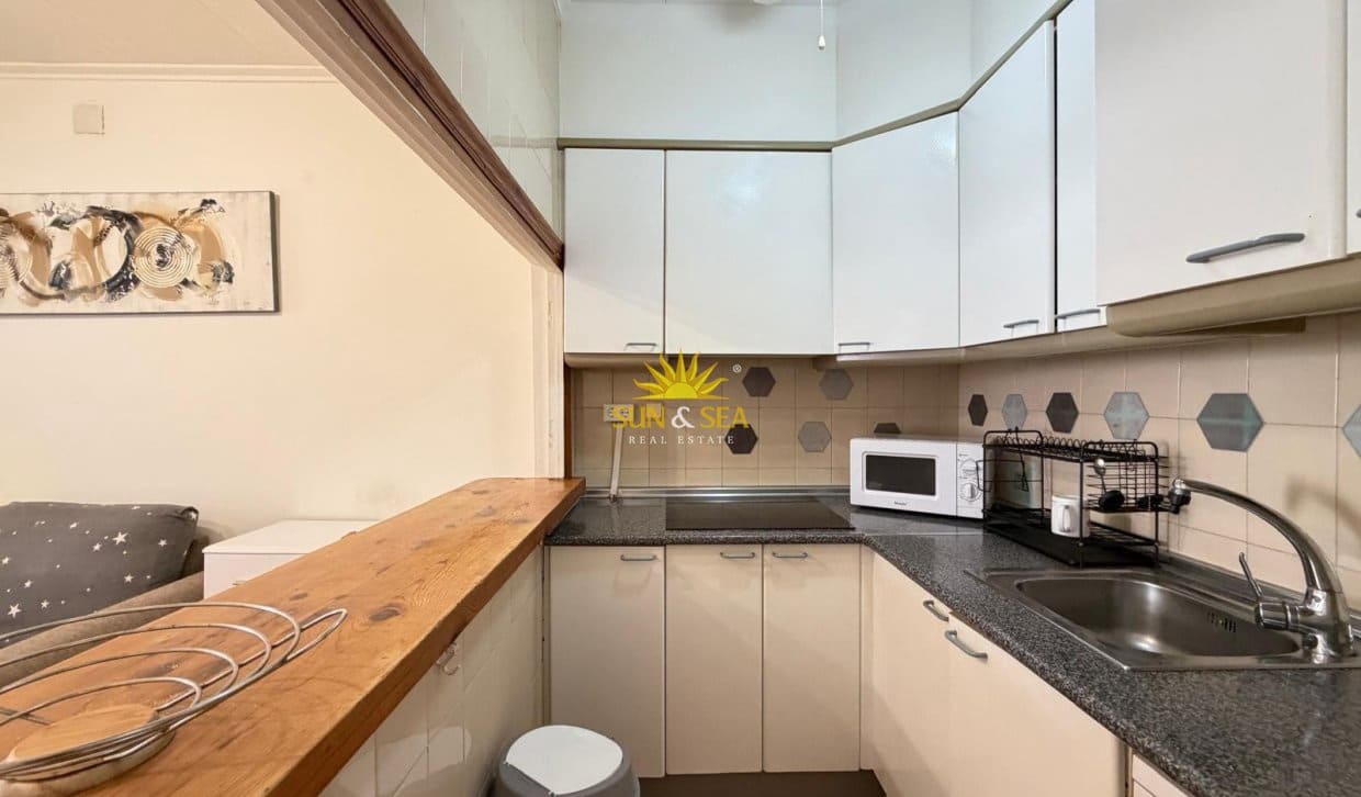 1 chambre Maison de Ville à vendre à Torrevieja - 125 000 € (Ref: 9921179)