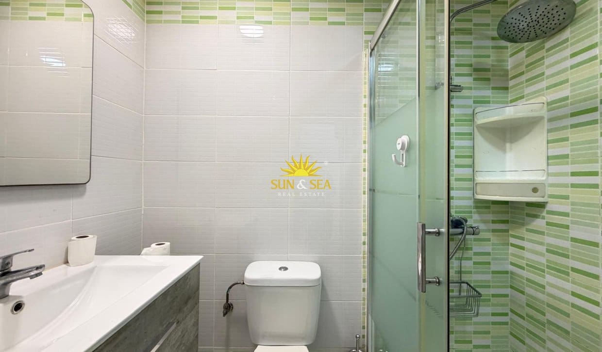 1 chambre Maison de Ville à vendre à Torrevieja - 125 000 € (Ref: 9921179)