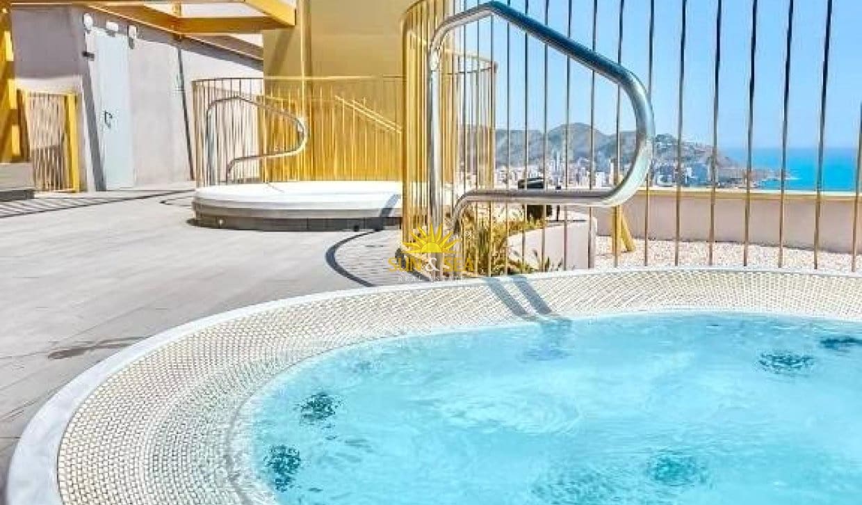 2 camera da letto Appartamento in vendita in Benidorm con piscina - 540.000 € (Rif: 9921402)