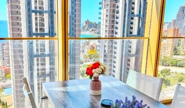 2 camera da letto Appartamento in vendita in Playa Poniente, Benidorm con piscina - 540.000 € (Rif: 9921402)