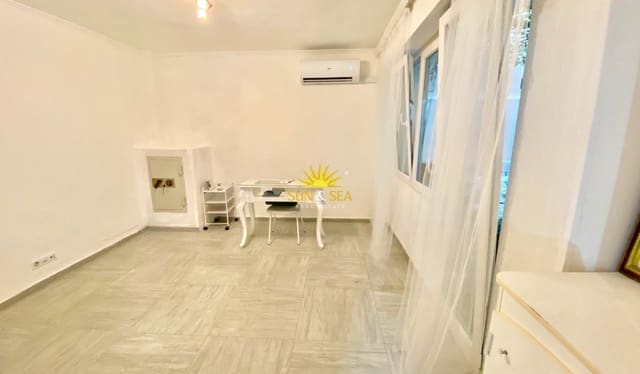 1 soveværelse Lejlighed til salg i Benalúa, Alicante by - € 155.000 (Ref: 9921403)