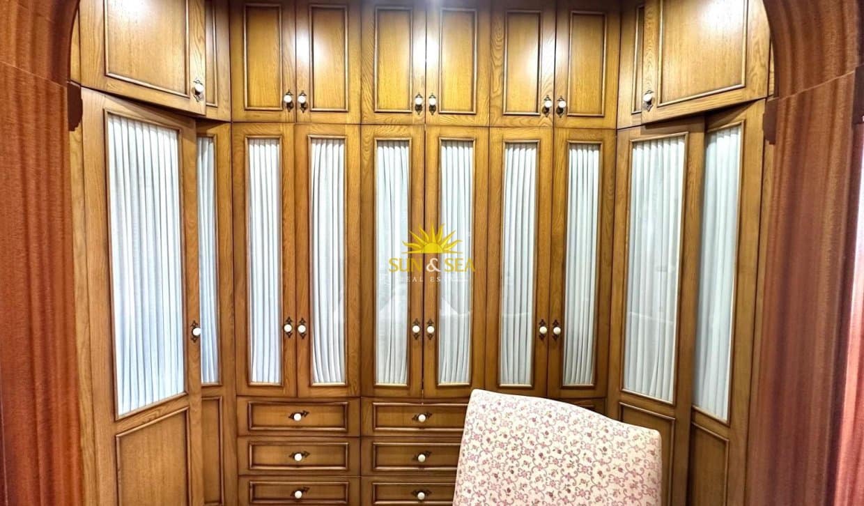 4 chambre Villa/Maison Semi-Mitoyenne à vendre à Los Altos avec garage - 449 900 € (Ref: 9922996)