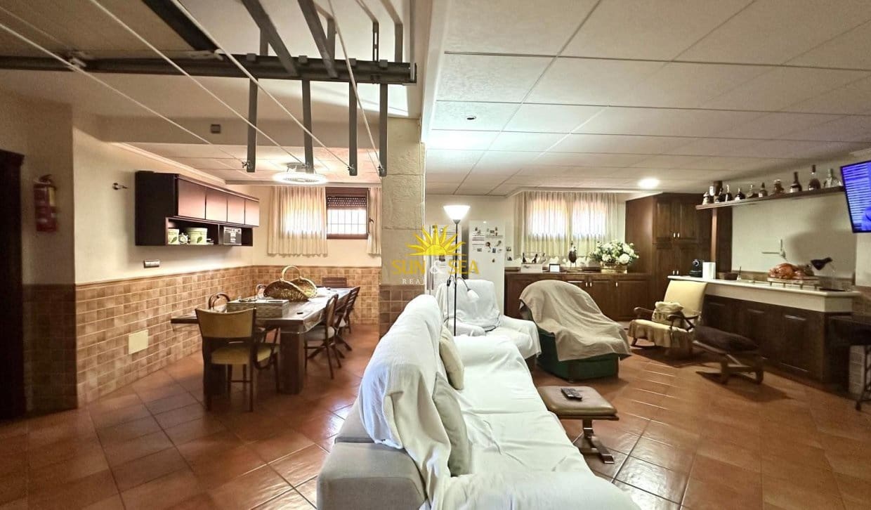 4 chambre Villa/Maison Semi-Mitoyenne à vendre à Los Altos avec garage - 449 900 € (Ref: 9922996)