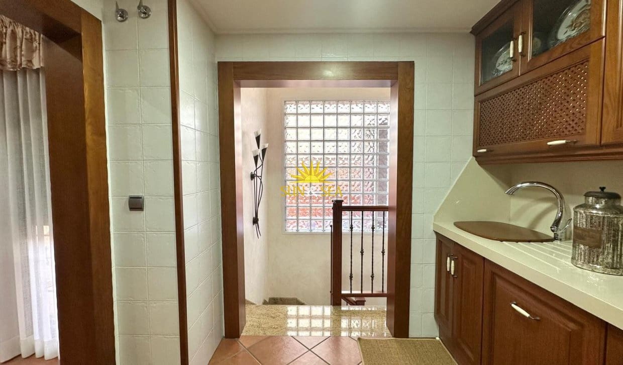 4 chambre Villa/Maison Semi-Mitoyenne à vendre à Los Altos avec garage - 449 900 € (Ref: 9922996)