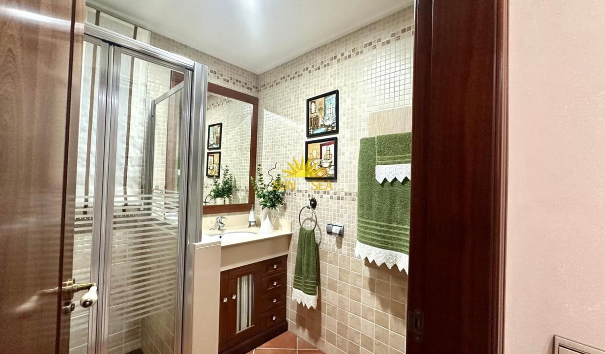 4 chambre Villa/Maison Semi-Mitoyenne à vendre à Los Altos avec garage - 449 900 € (Ref: 9922996)