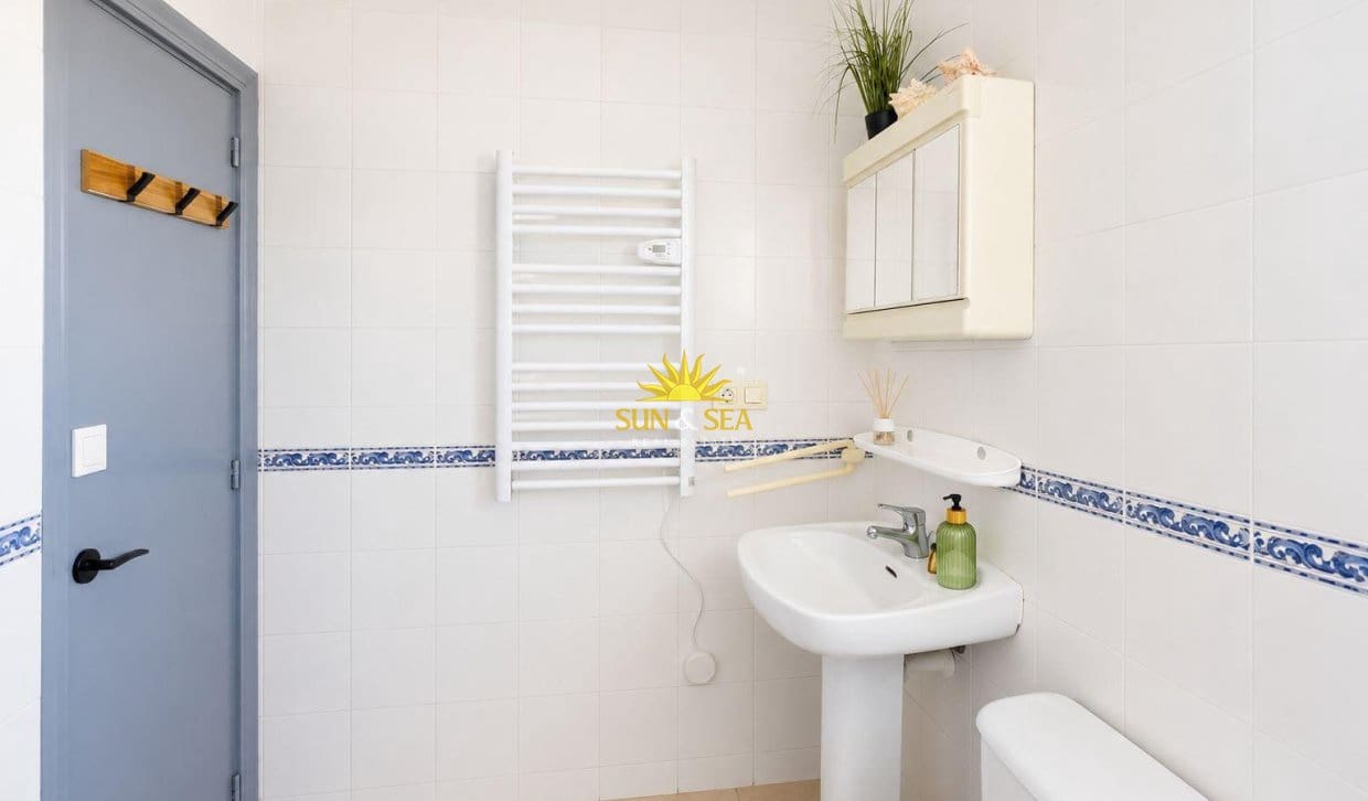 3 chambre Appartement à vendre à La Florida - 229 000 € (Ref: 9922998)