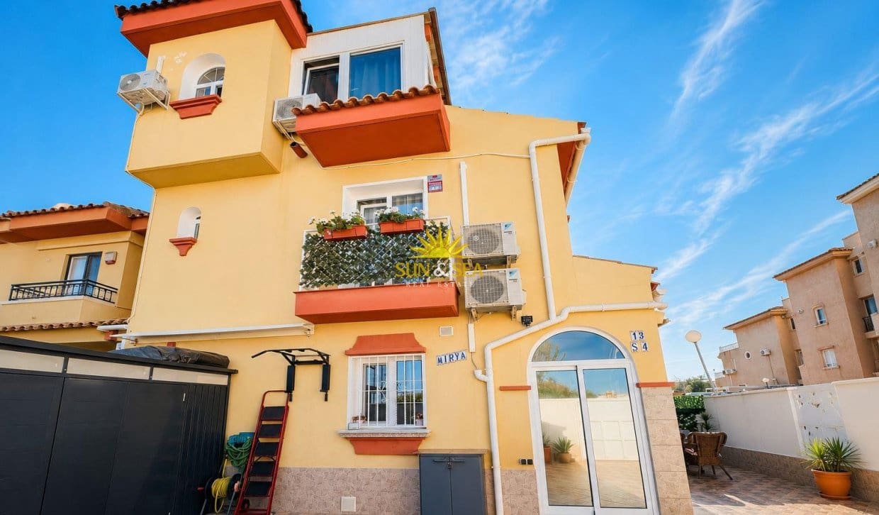 3 chambre Appartement à vendre à La Florida - 229 000 € (Ref: 9922998)