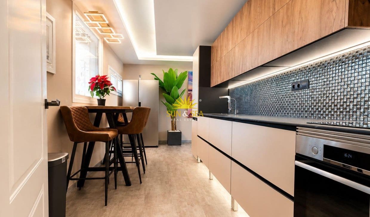 3 camera da letto Appartamento in vendita in Benidorm con piscina - 379.000 € (Rif: 9924943)