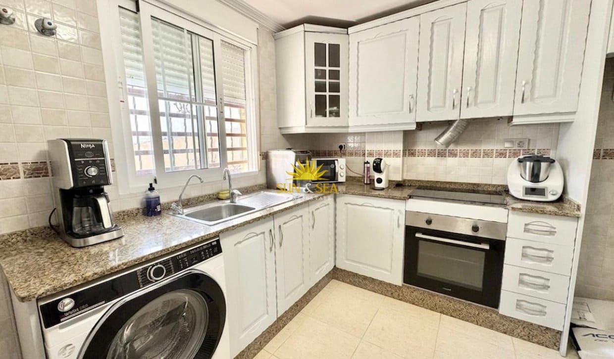 3 bedroom Villa for rent in Orihuela Costa with pool garage - € 1,500 (Ref: 9924945)
