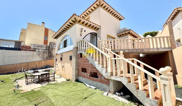 3 bedroom Villa for rent in Lomas de Cabo Roig - Los Dolses, Orihuela with pool garage - € 1,500 (Ref: 9924945)