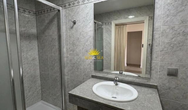 1 slaapkamer Studio voor vakantieverhuur in Las Piscinas Naturales, Torrevieja - € 650 (Ref: 9925152)