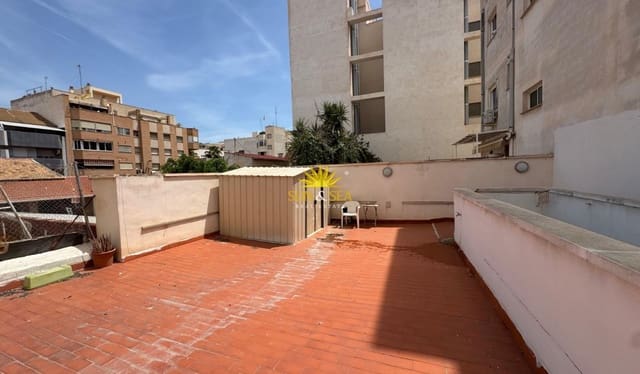 1 slaapkamer Studio voor vakantieverhuur in Las Piscinas Naturales, Torrevieja - € 650 (Ref: 9925152)