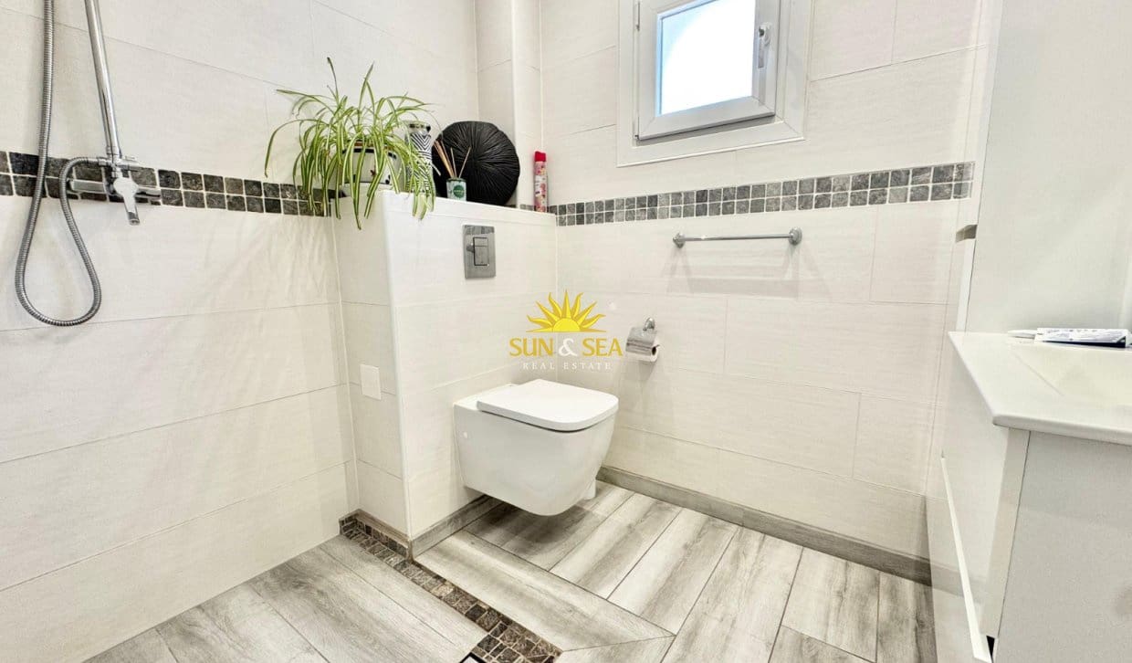 1 Zimmer Haus zu vermieten in Orihuela Costa - 800 € (Ref: 9927912)