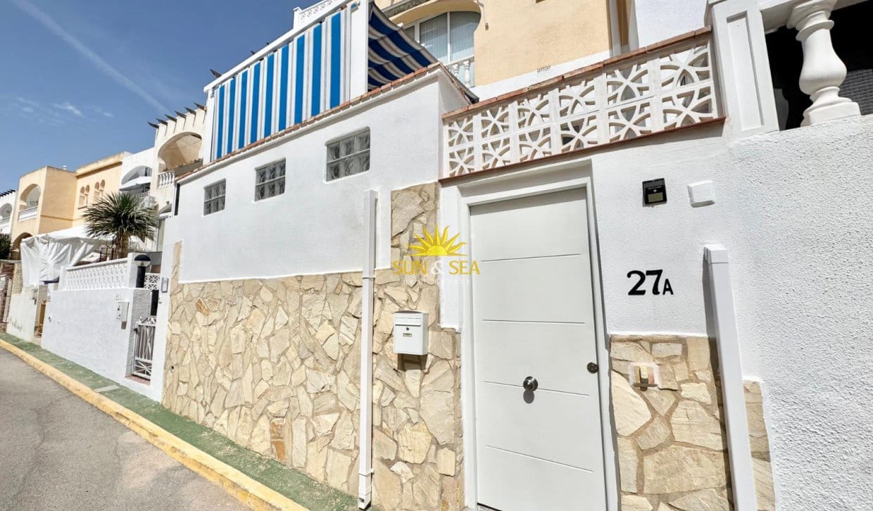 1 Zimmer Haus zu vermieten in Orihuela Costa - 800 € (Ref: 9927912)