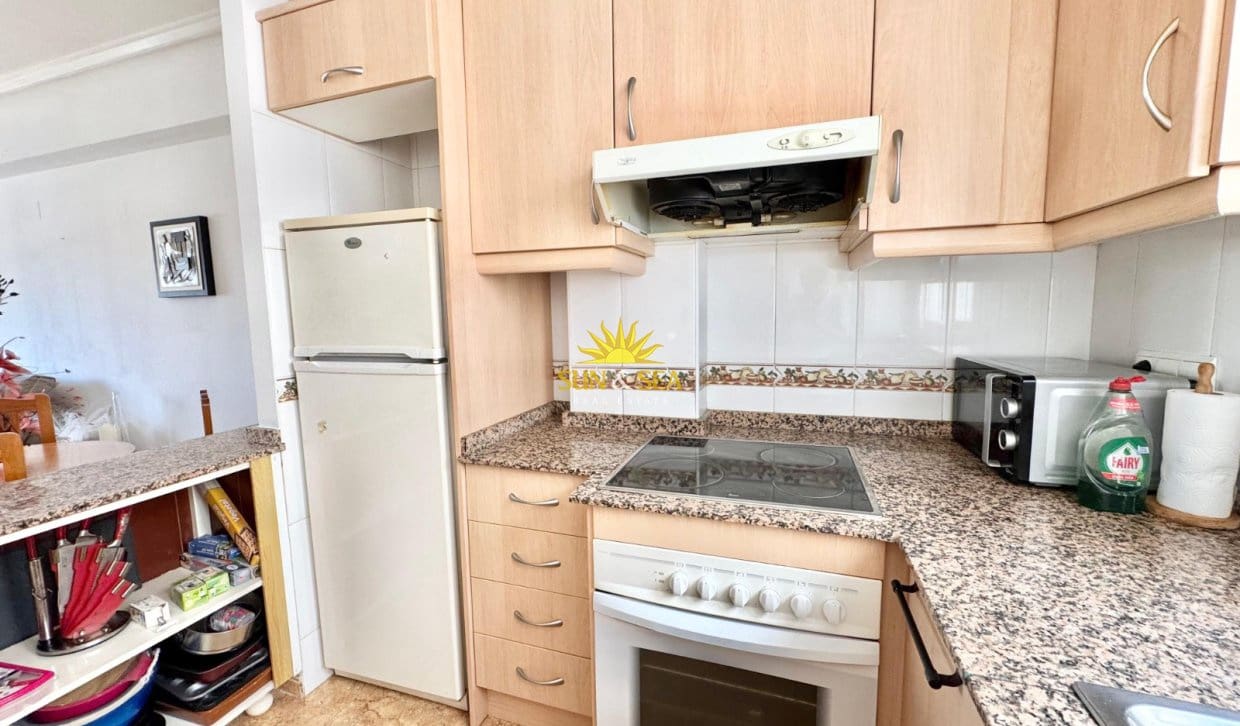 2 soveværelse Villa til leje i Algorfa med swimmingpool garage - € 750 (Ref: 9928357)