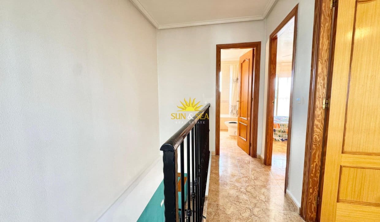 2 soveværelse Villa til leje i Algorfa med swimmingpool garage - € 750 (Ref: 9928357)